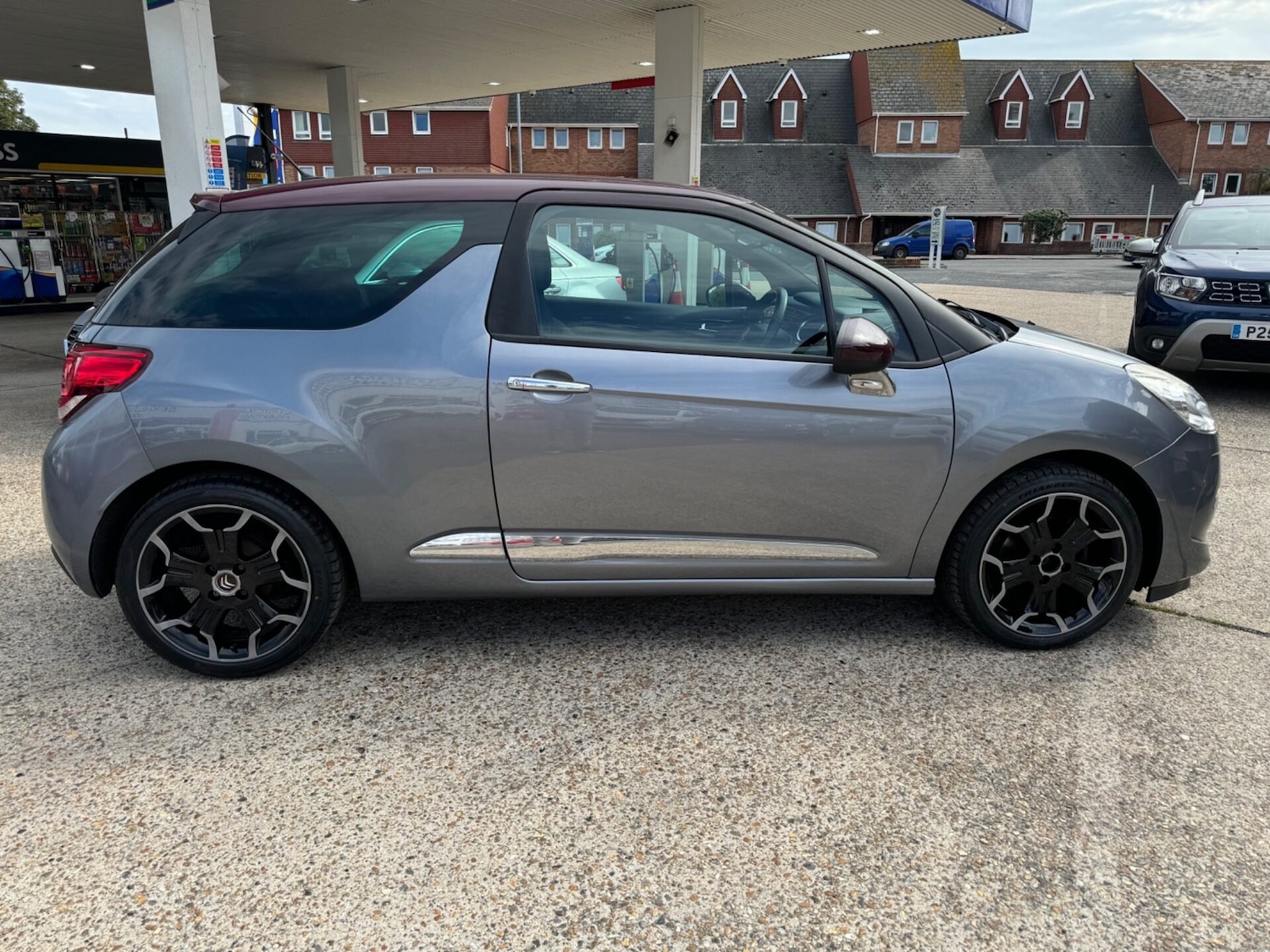 Used Citroen DS3 2011 for sale - 76334361: Photo 9