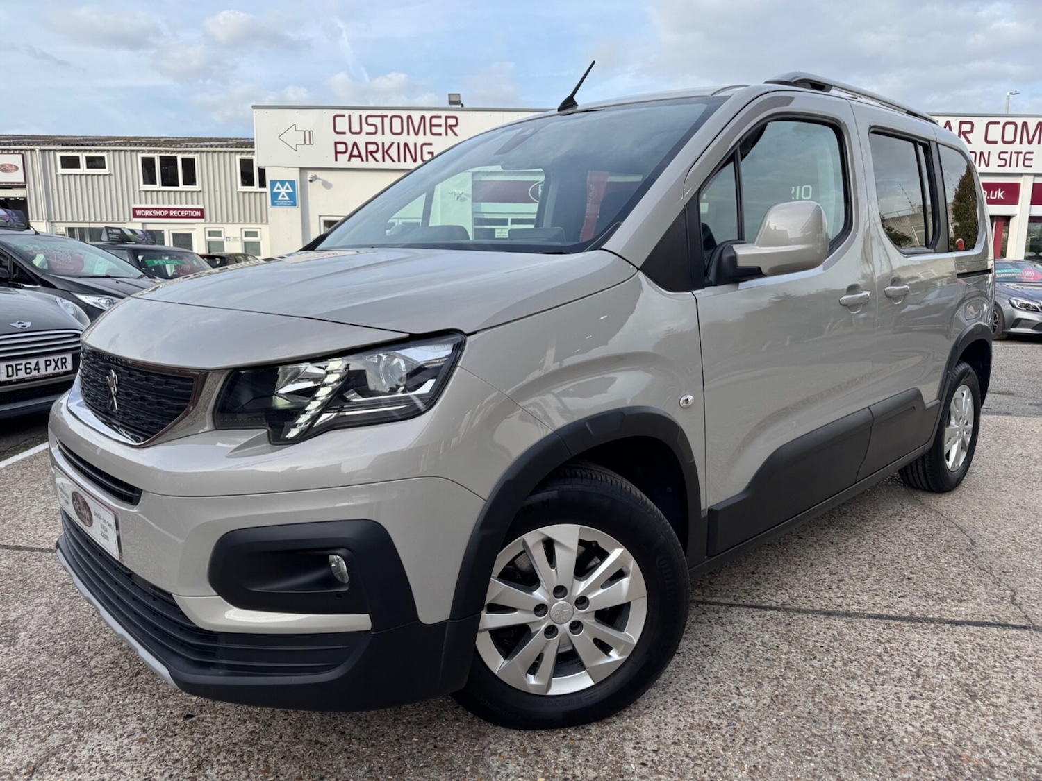 Used Peugeot Rifter 2019 for sale - 75968836: Photo 2