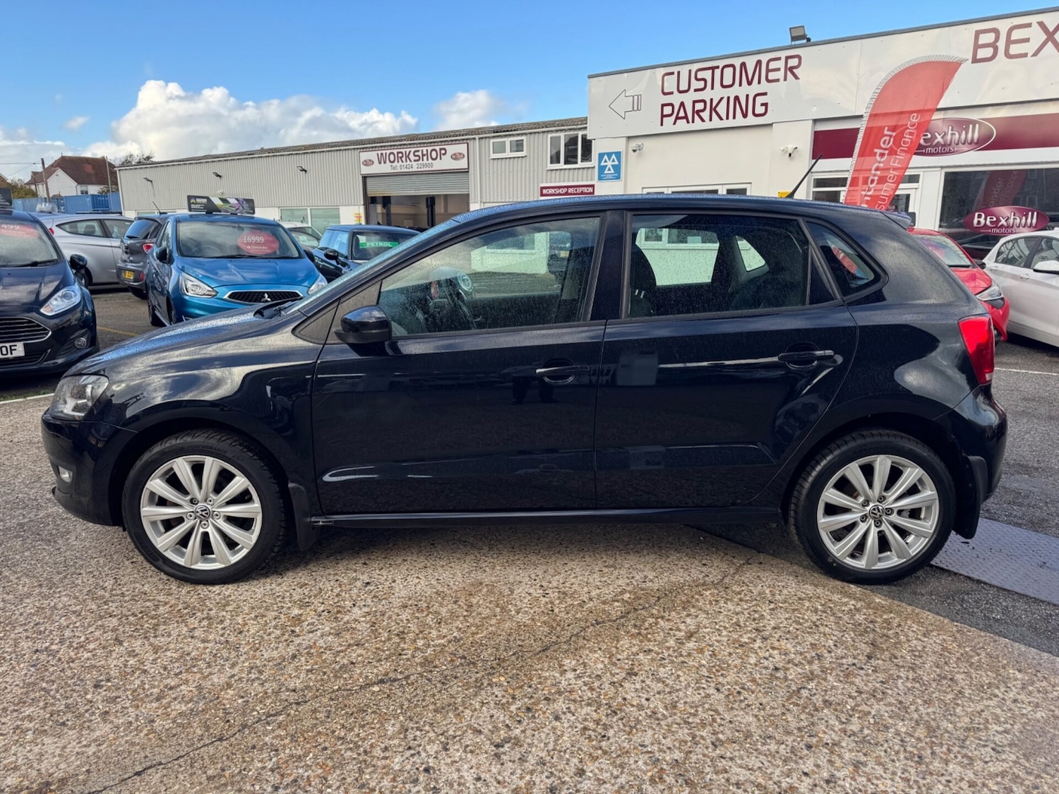 Used Volkswagen Polo 2011 for sale - 76334363: Photo 5