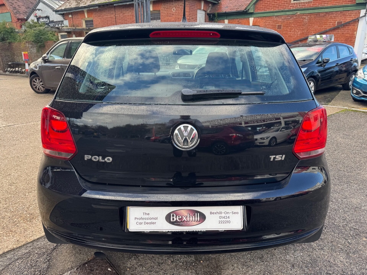 Used Volkswagen Polo 2011 for sale - 76334363: Photo 6