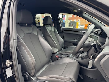 Used Audi Q3 2019 for sale - 77138758: Photo