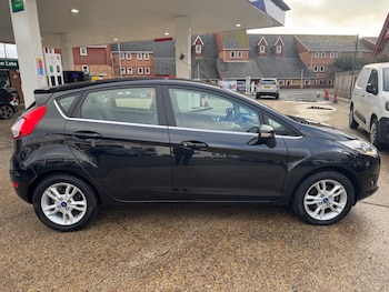 Used Ford Fiesta 2016 for sale - 77138762: Photo