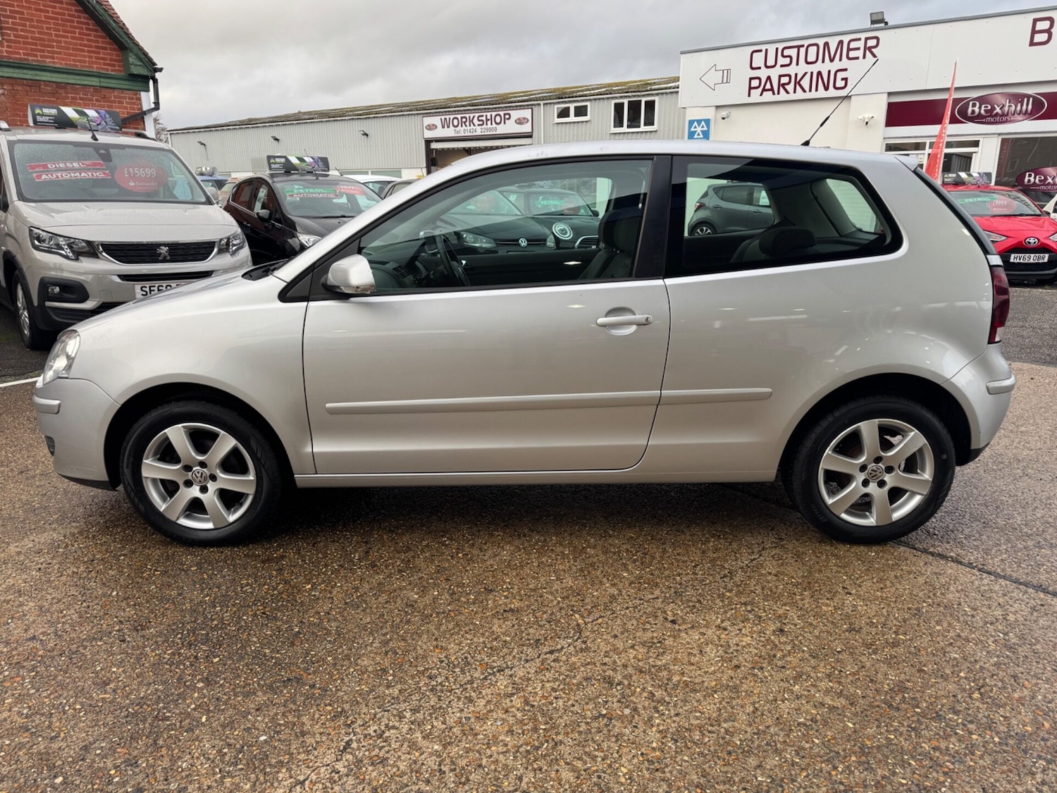Used Volkswagen Polo 2009 for sale - 76453693: Photo 5