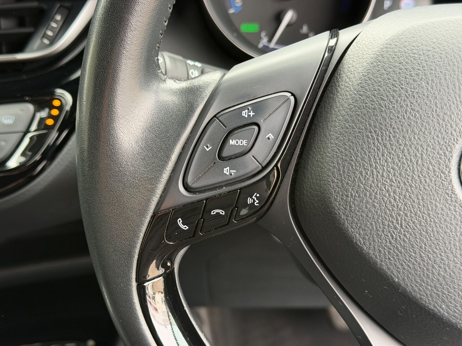 Used Toyota C-HR 2021 for sale - 77617974: Photo 16