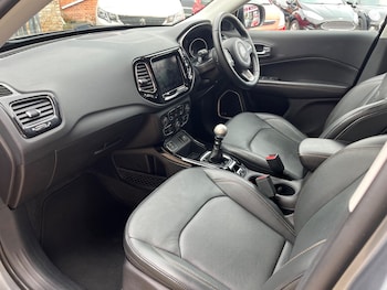 Used Jeep Compass 2020 for sale - 76065776: Photo 3