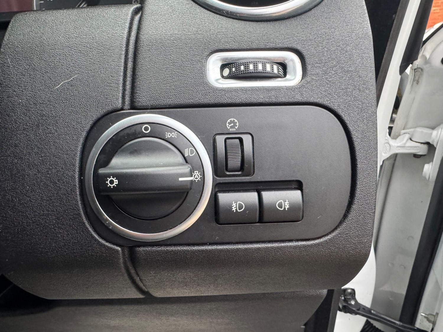 Used Land Rover Discovery 2015 for sale - 77407421: Photo 14