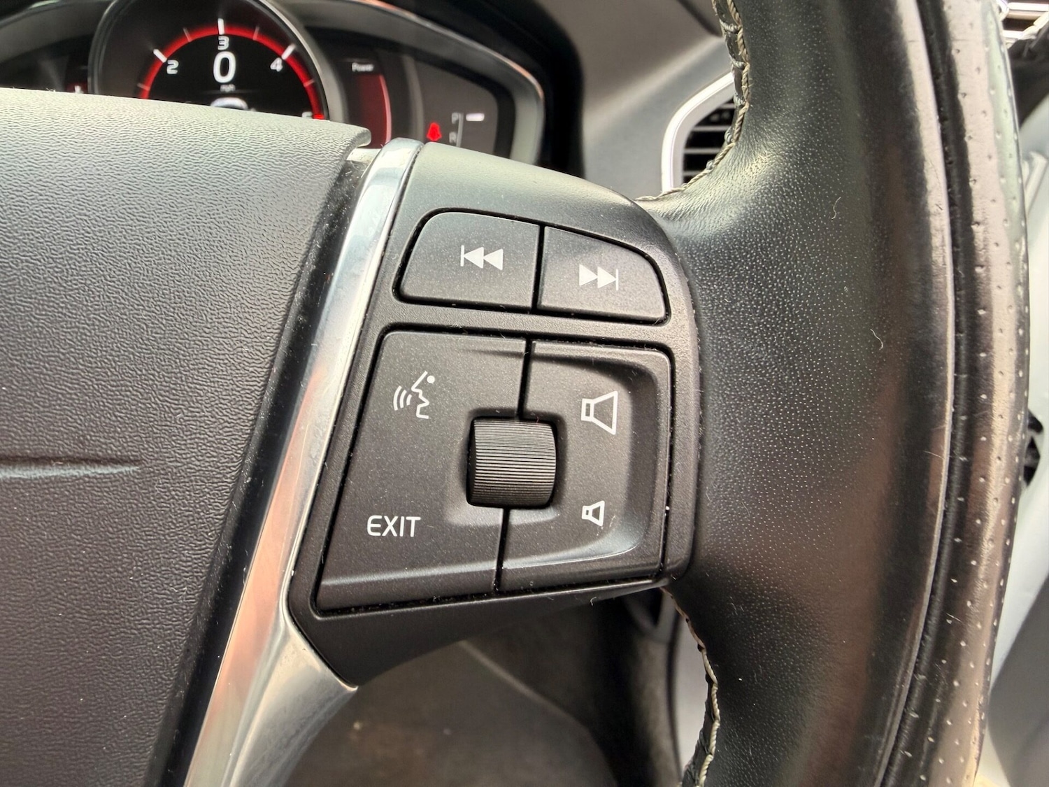 Used Volvo XC60 2017 for sale - 77836120: Photo 13