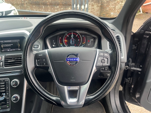 Used Volvo XC60 2015 for sale - 74816542: Photo 13