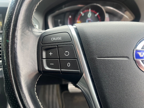 Used Volvo XC60 2015 for sale - 74816542: Photo 14