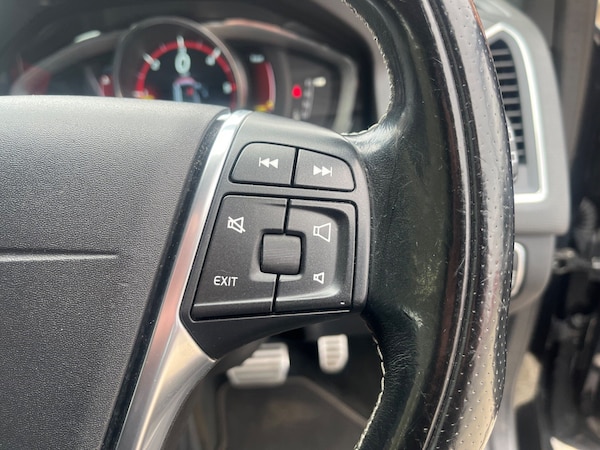 Used Volvo XC60 2015 for sale - 74816542: Photo 15