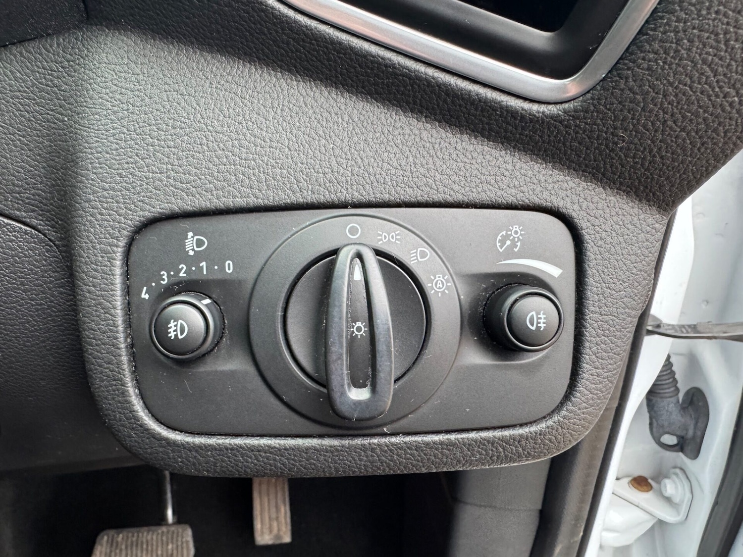 Used Ford Kuga 2013 for sale - 76906165: Photo 17