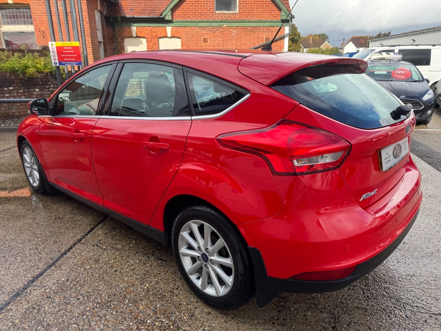 Used Ford Focus 2015 for sale - 76365765: Photo 9