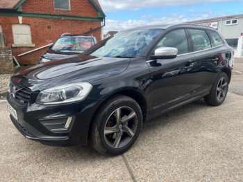 2015 (15) - D4 R-DESIGN LUX NAV AWD 5-Door