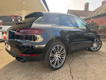 Used Porsche Macan 2017 for sale - 77103429: Photo