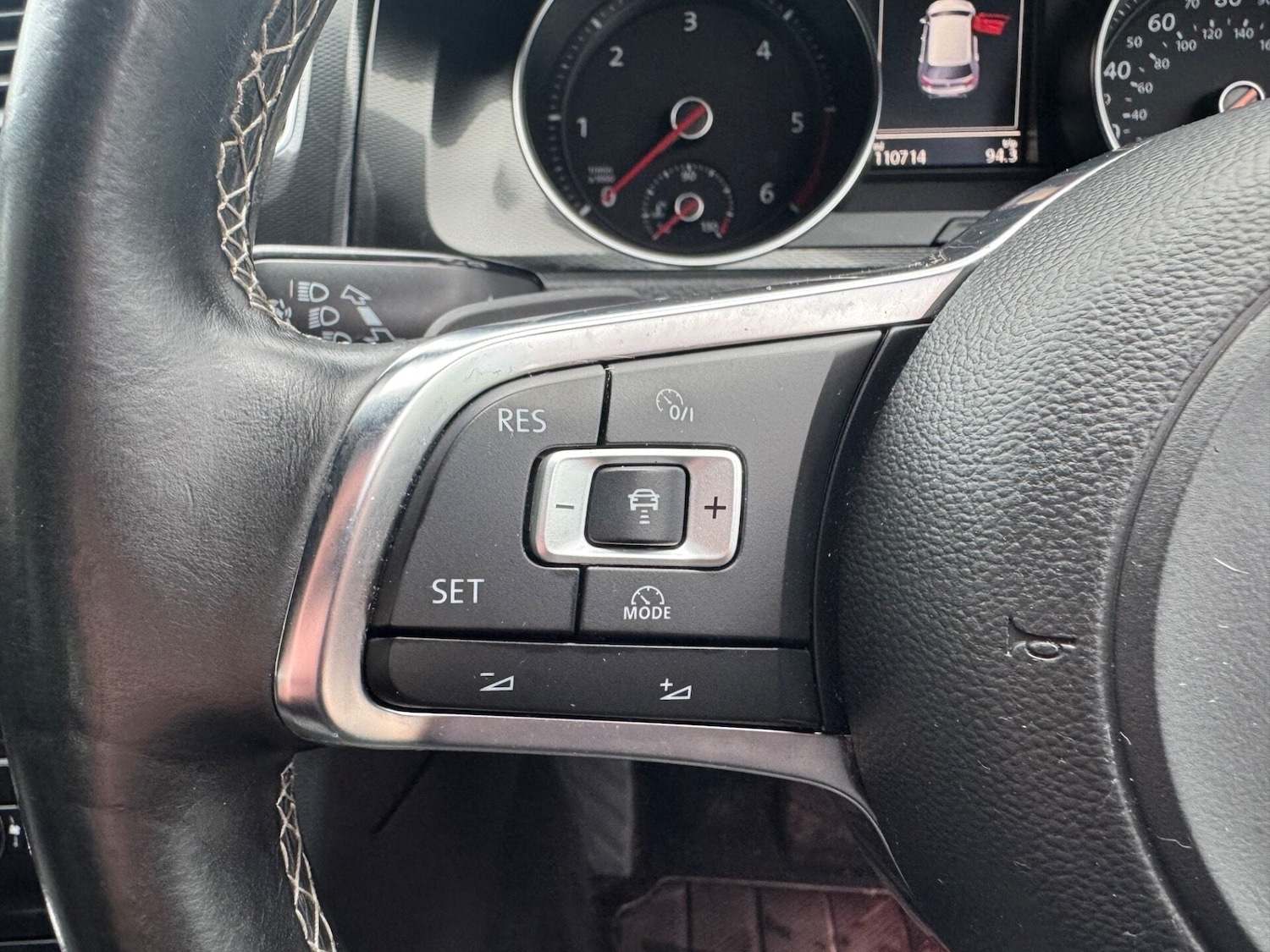 Used Volkswagen Golf 2014 for sale - 77249699: Photo 10