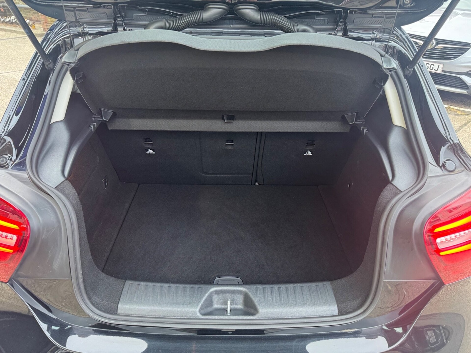 Used Mercedes-Benz A-Class 2018 for sale - 77208674: Photo 10