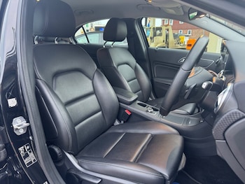 Used Mercedes-Benz A-Class 2018 for sale - 77208674: Photo