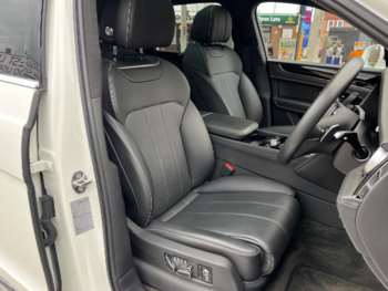 Used Bentley Bentayga 2018 for sale - 73593028: Photo