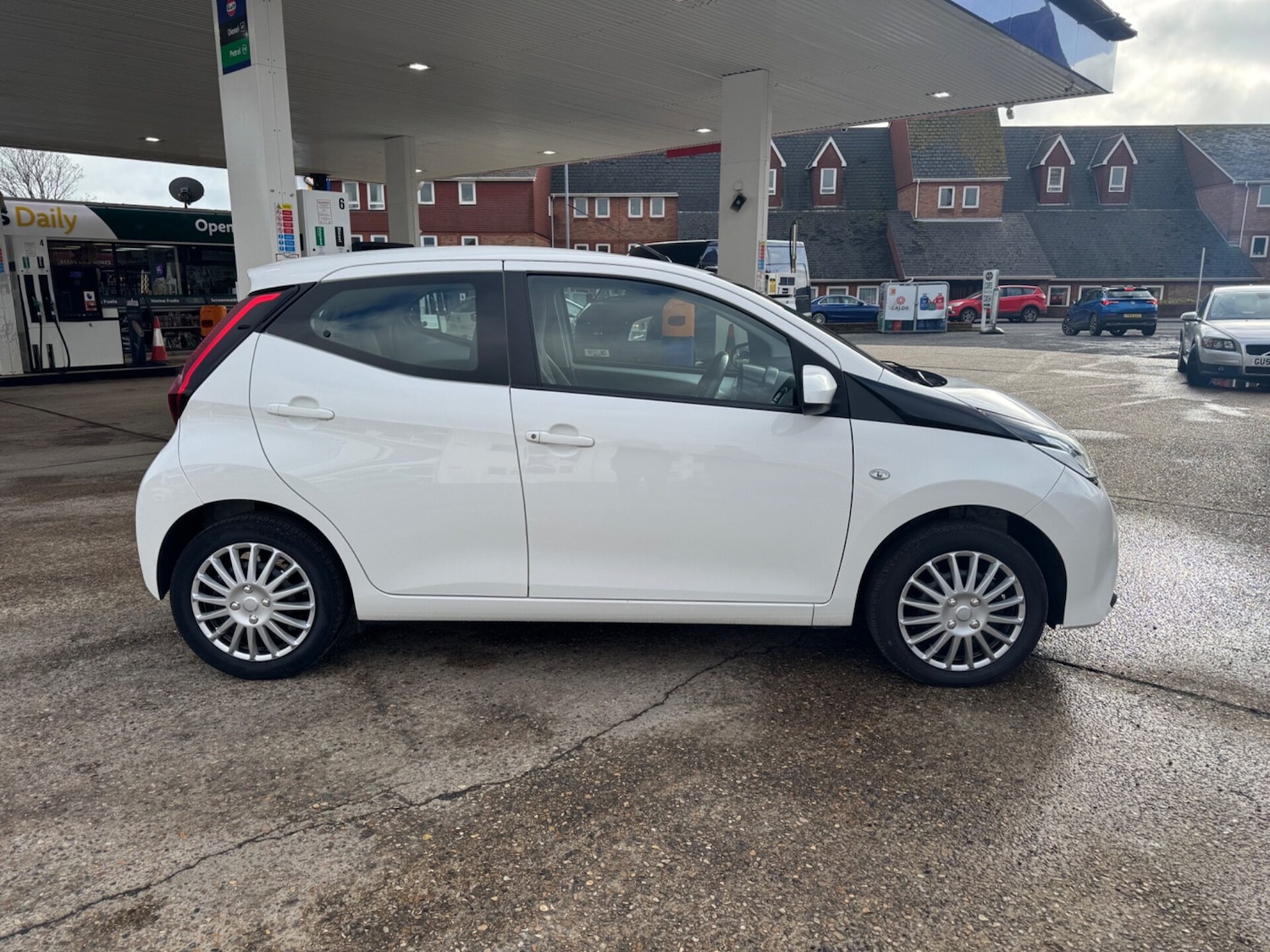 Used Toyota AYGO 2020 for sale - 76492273: Photo 4