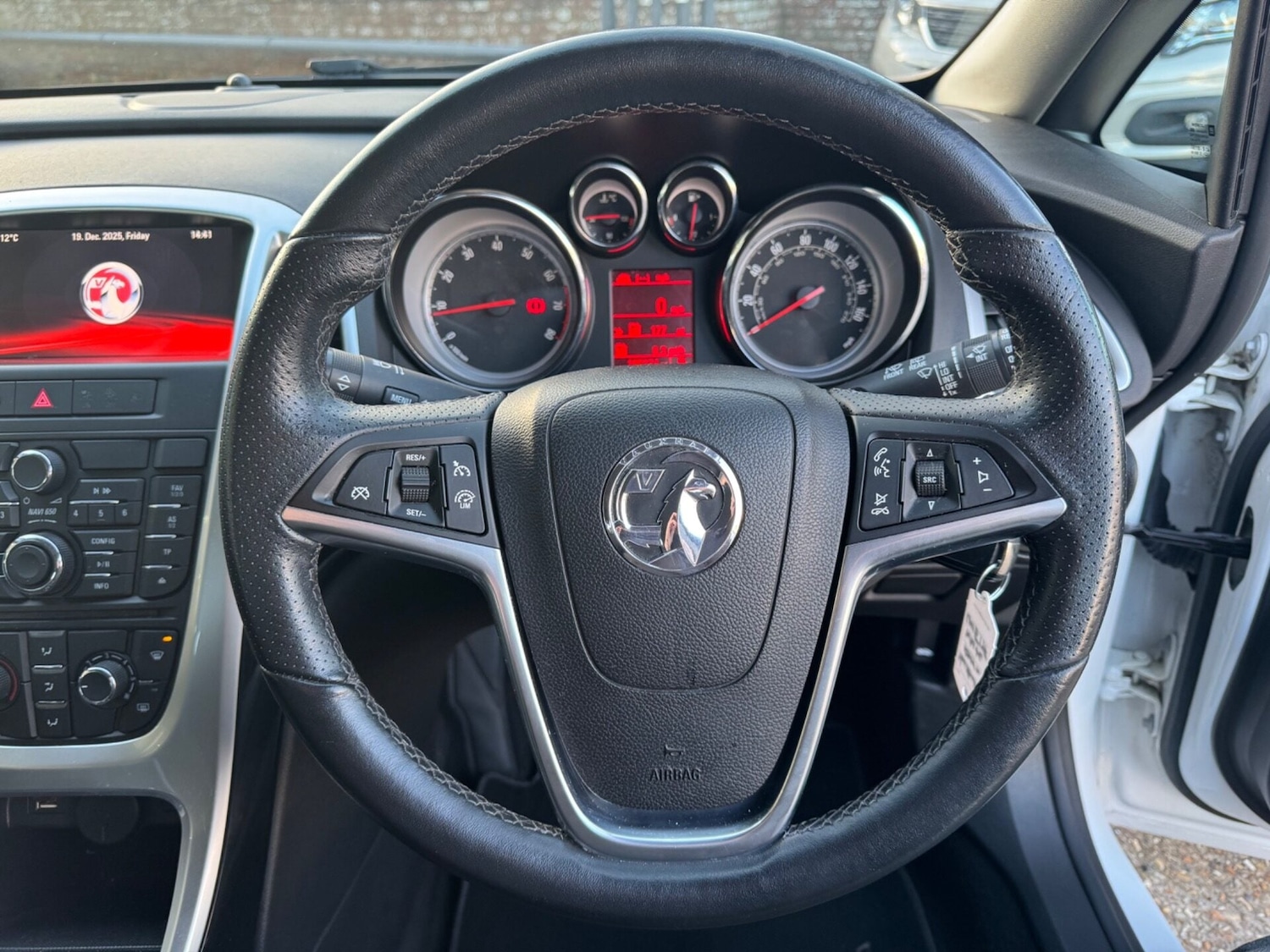 Used Vauxhall Astra 2015 for sale - 77006562: Photo 11