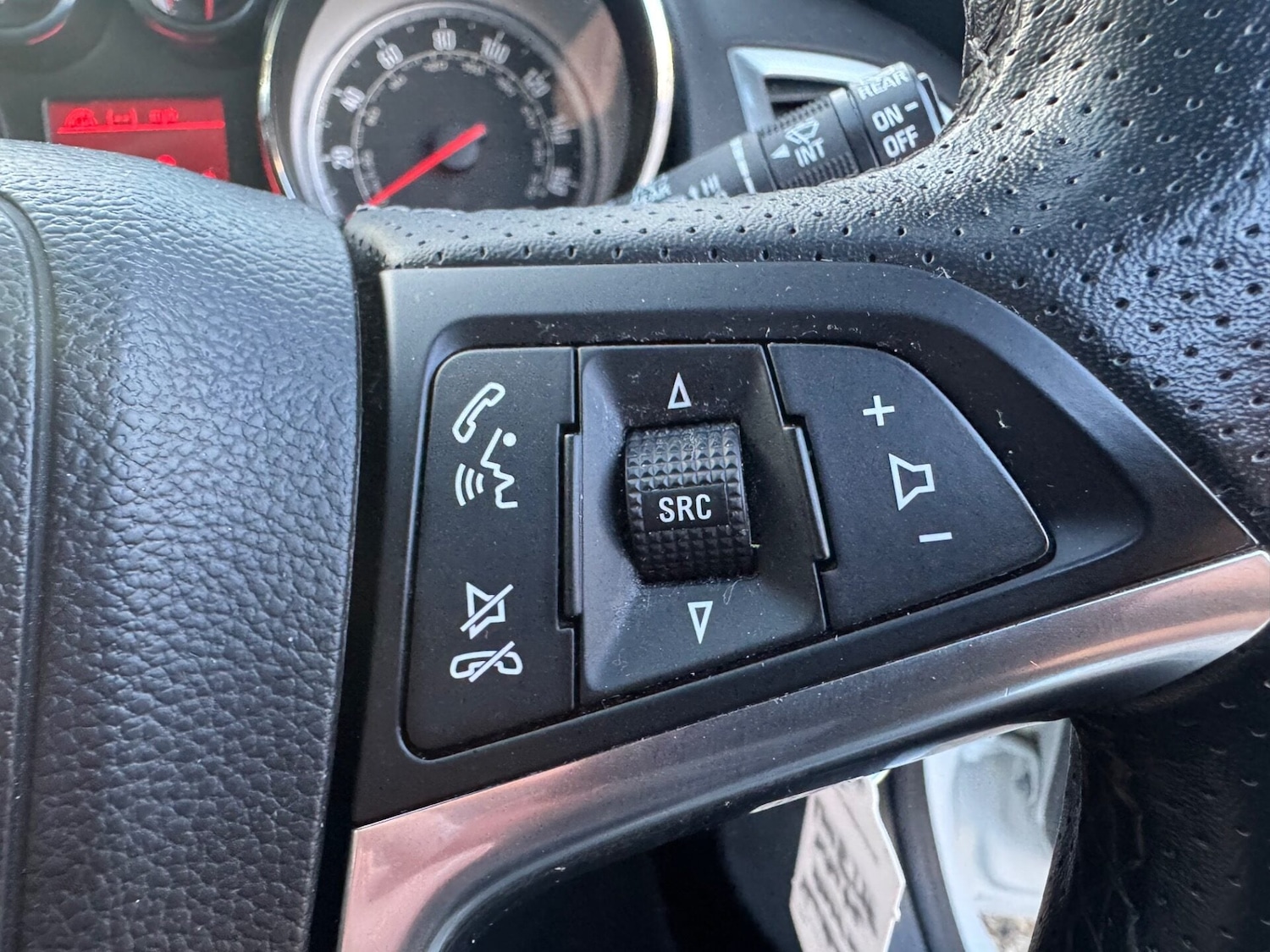 Used Vauxhall Astra 2015 for sale - 77006562: Photo 13