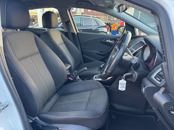 Used Vauxhall Astra 2015 for sale - 77006562: Photo