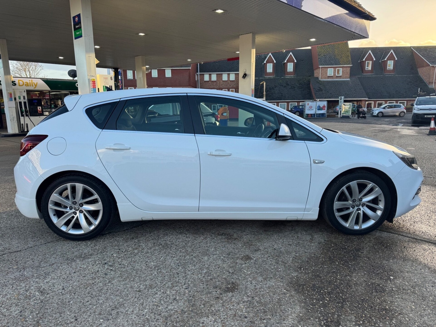 Used Vauxhall Astra 2015 for sale - 77006562: Photo 5