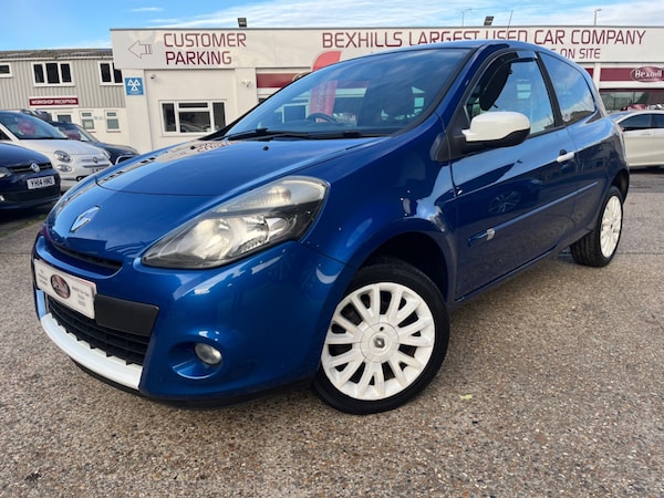 Used Renault Clio 2010 for sale - 76224489: Photo 1