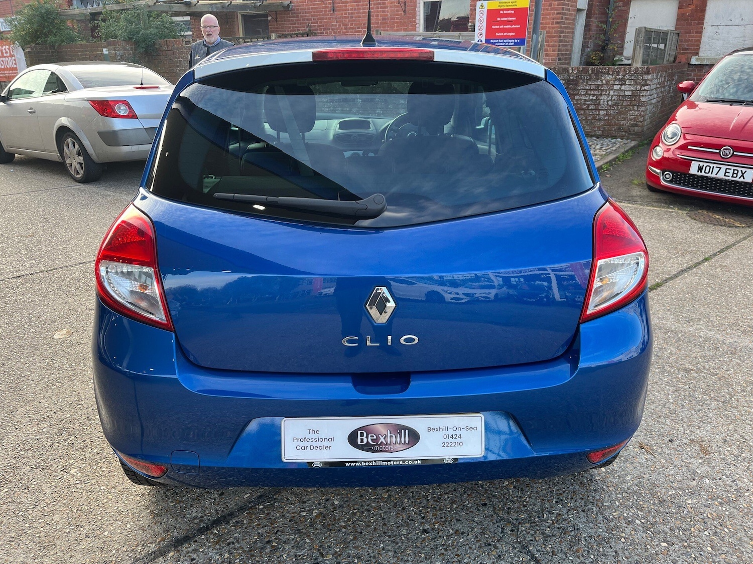 Used Renault Clio 2010 for sale - 76224489: Photo 5