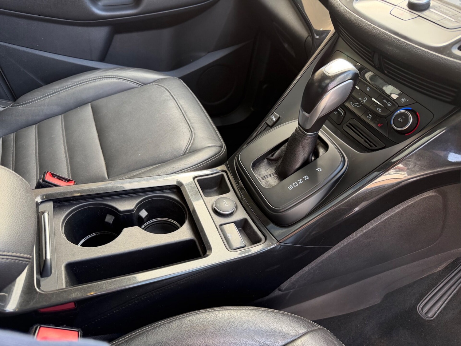 Used Ford Kuga 2017 for sale - 77520454: Photo 15