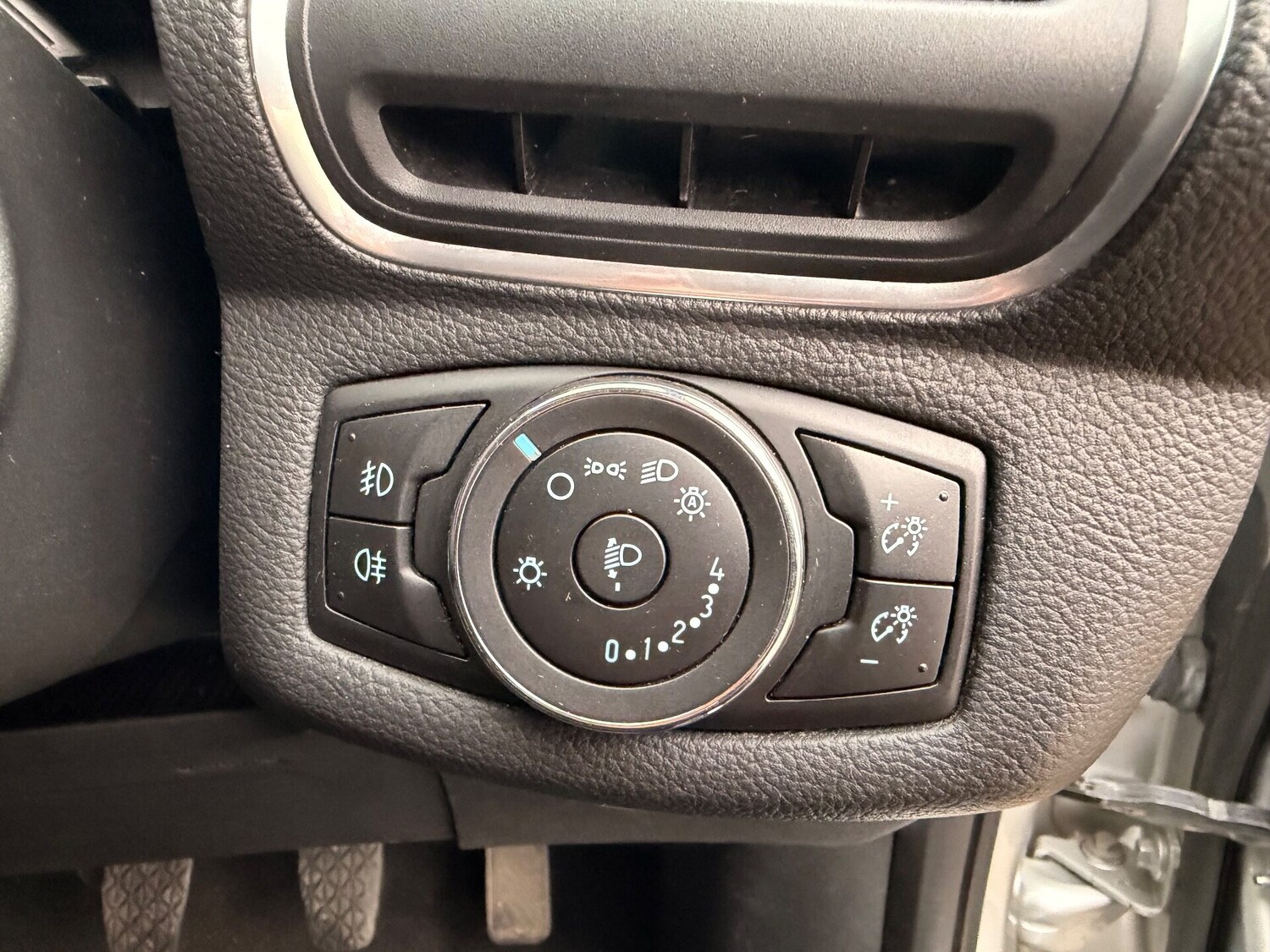 Used Ford B-MAX 2013 for sale - 76798572: Photo 22