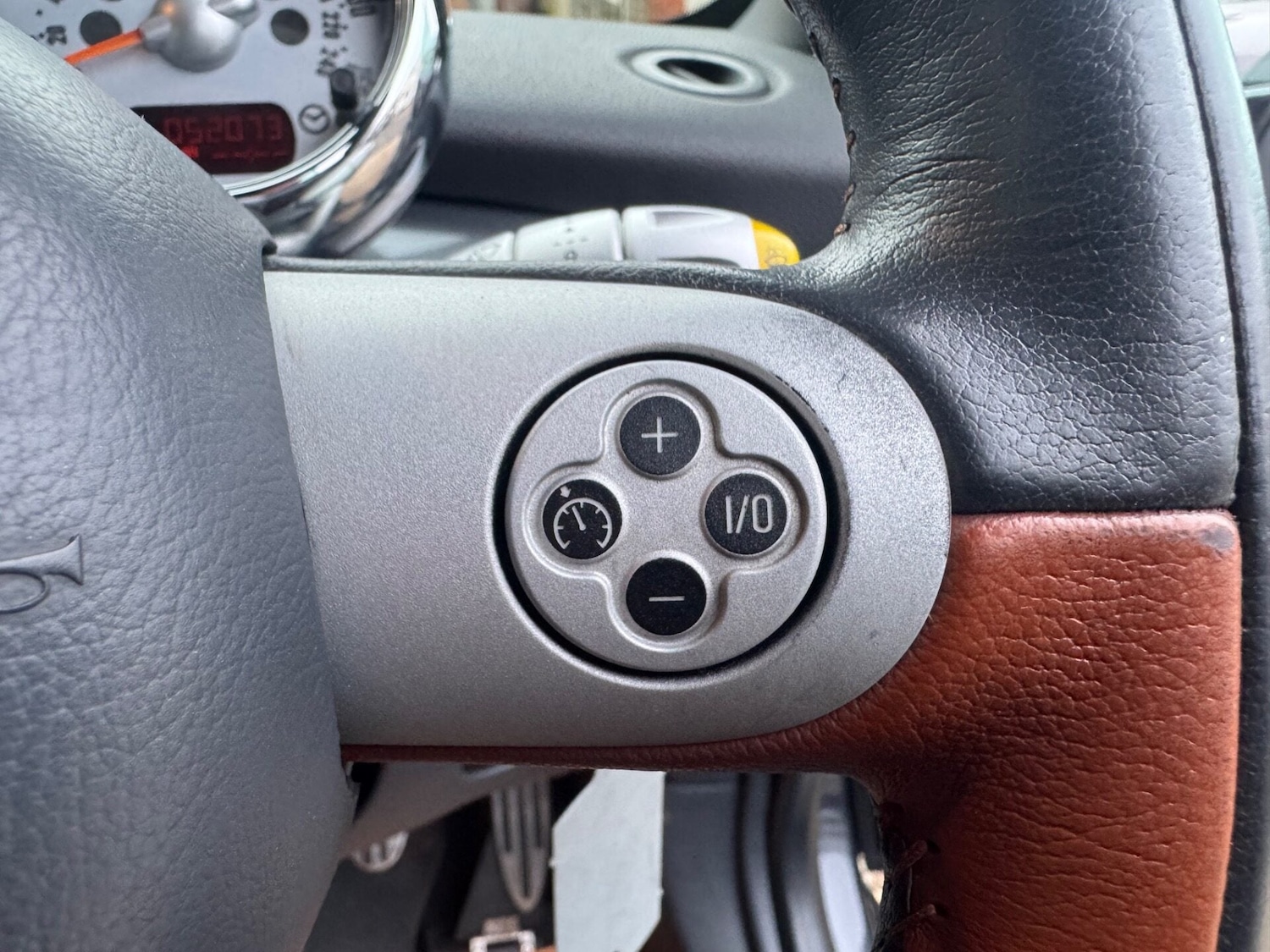 Used MINI Convertible 2009 for sale - 77199341: Photo 14