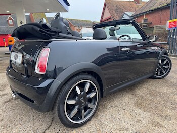 Used MINI Convertible 2009 for sale - 77199341: Photo
