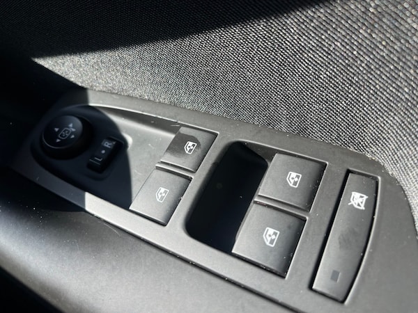 Used Vauxhall Astra 2018 for sale - 74817083: Photo 24