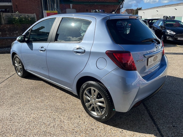 Used Toyota Yaris 2015 for sale - 75663106: Photo 11