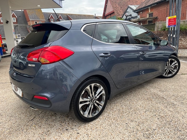 Used Kia Ceed 2015 for sale - 75425332: Photo 2