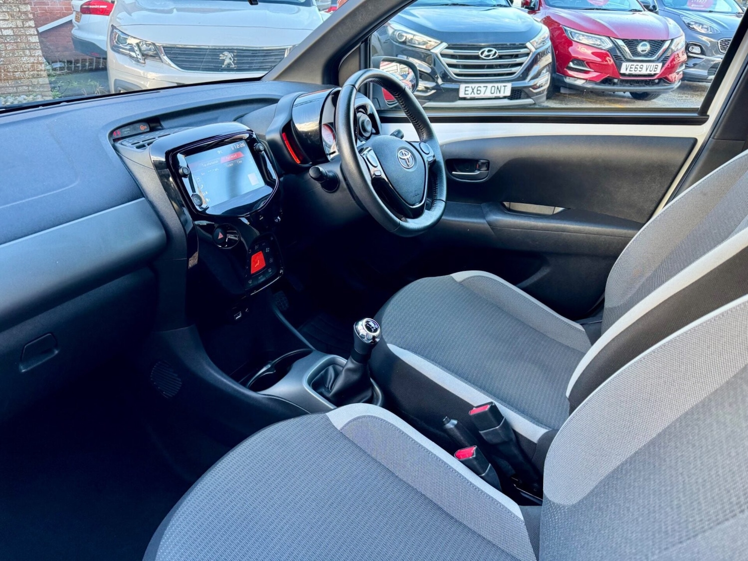 Used Toyota AYGO 2021 for sale - 76406086: Photo 11