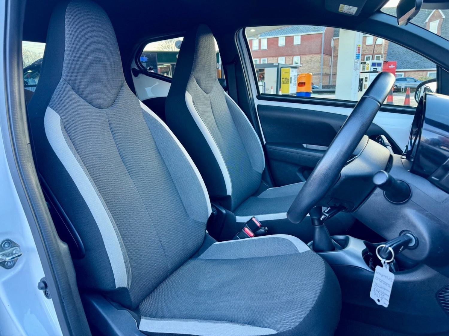 Used Toyota AYGO 2021 for sale - 76406086: Photo 3