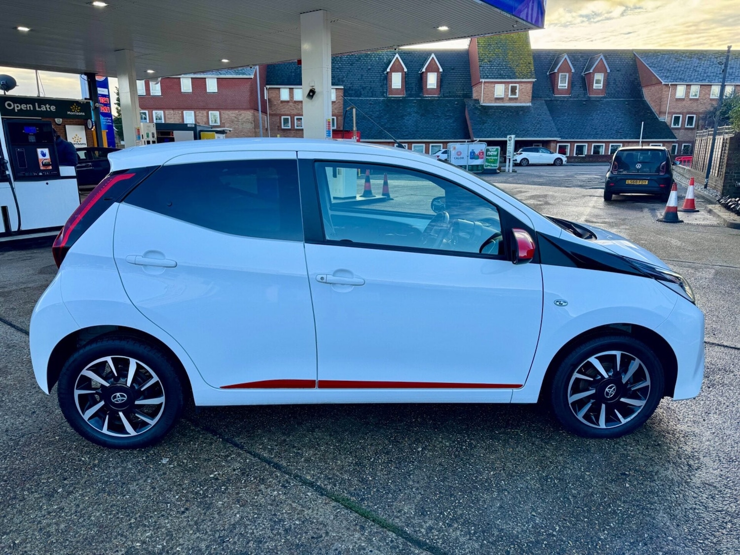 Used Toyota AYGO 2021 for sale - 76406086: Photo 4