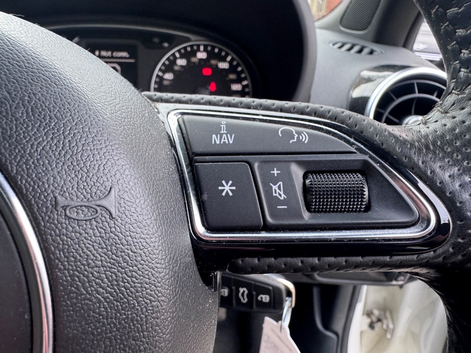 Used Audi A1 2011 for sale - 78122879: Photo 15