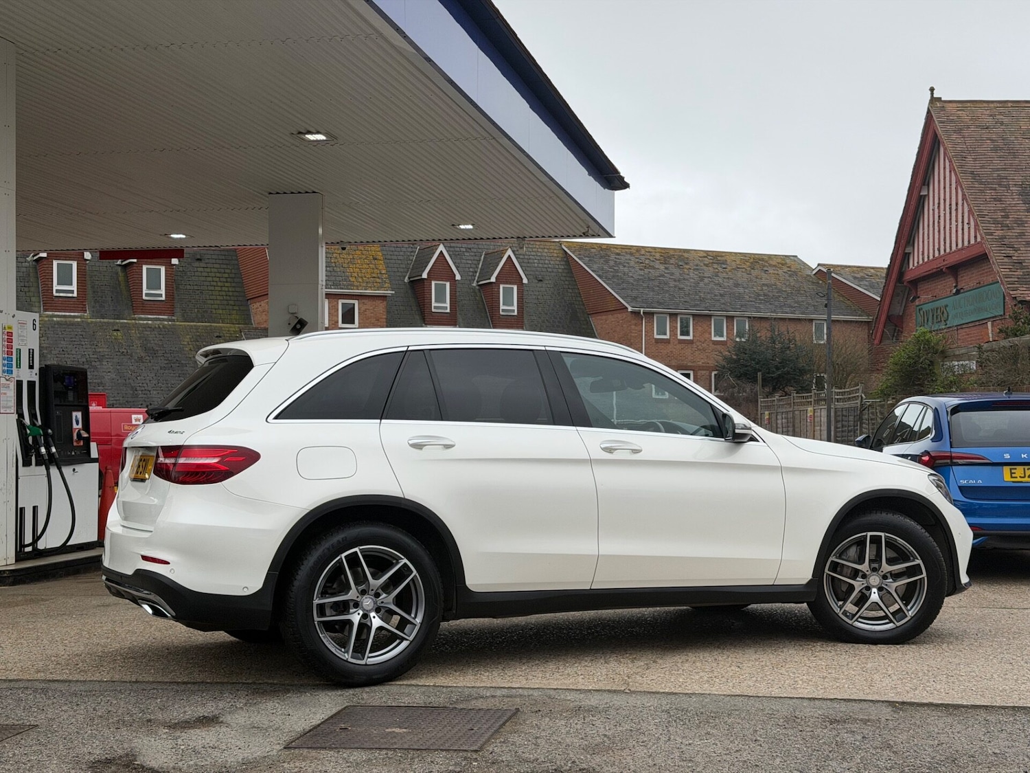 Used Mercedes-Benz GLC 2016 for sale - 78015930: Photo 2