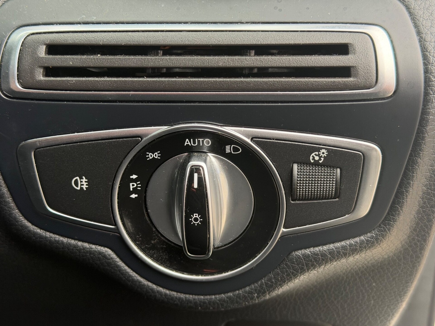 Used Mercedes-Benz GLC 2016 for sale - 78015930: Photo 20