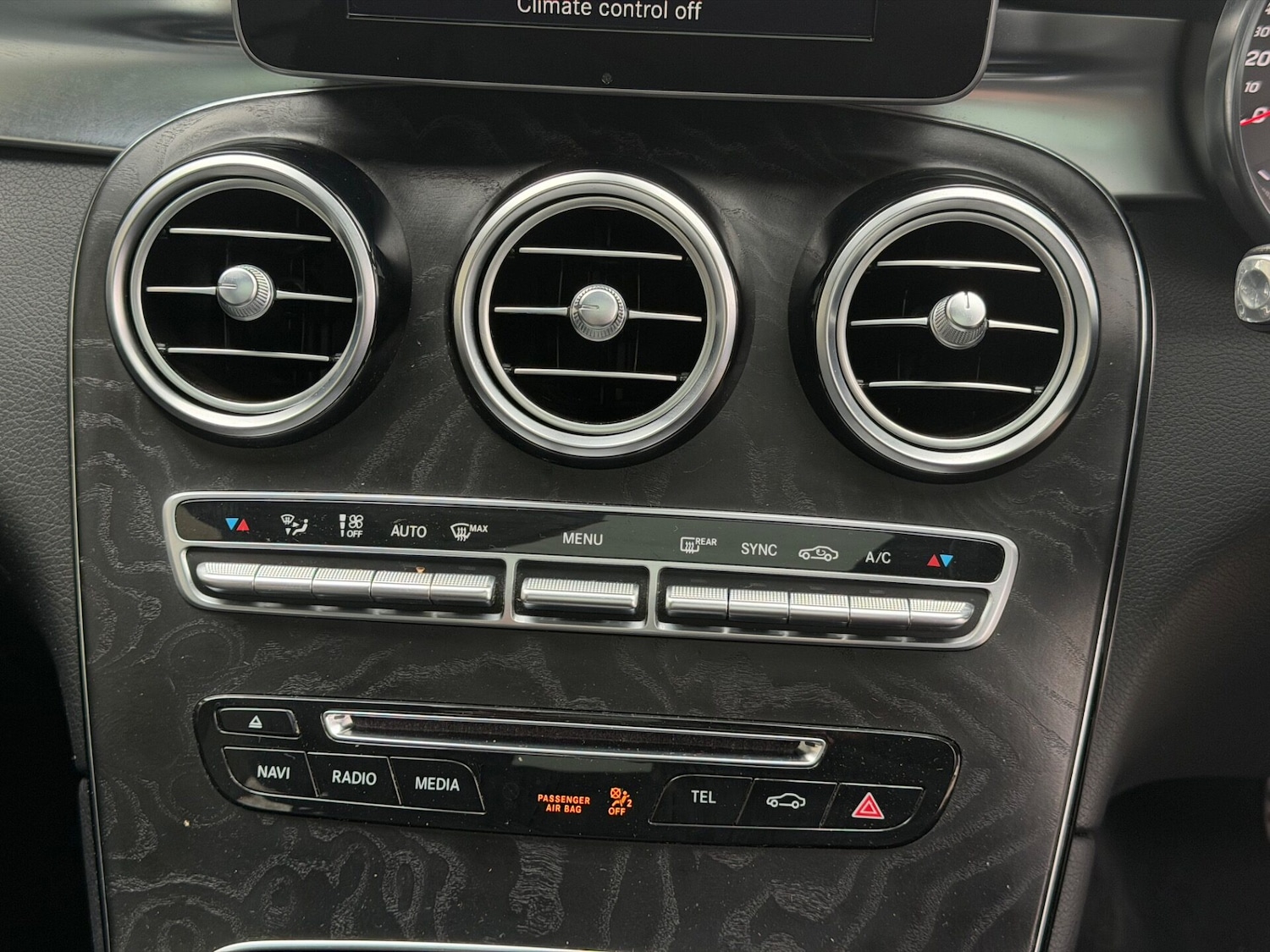 Used Mercedes-Benz GLC 2016 for sale - 78015930: Photo 24