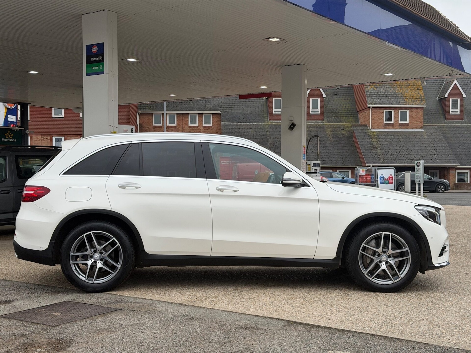 Used Mercedes-Benz GLC 2016 for sale - 78015930: Photo 4