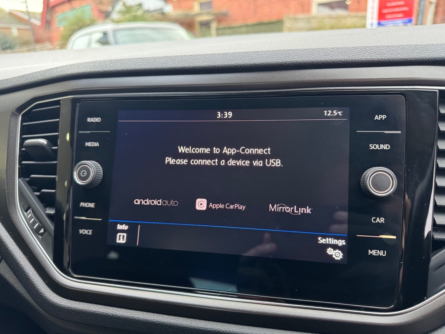 Used Volkswagen T-Roc 2020 for sale - 76558402: Photo 24