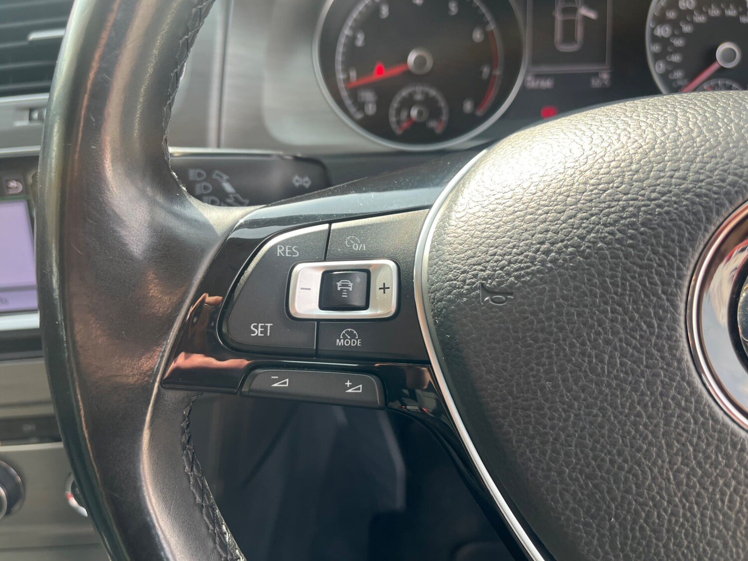 Used Volkswagen Golf 2014 for sale - 77901077: Photo 14