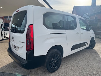 Used Citroen Berlingo 2020 for sale - 76275237: Photo
