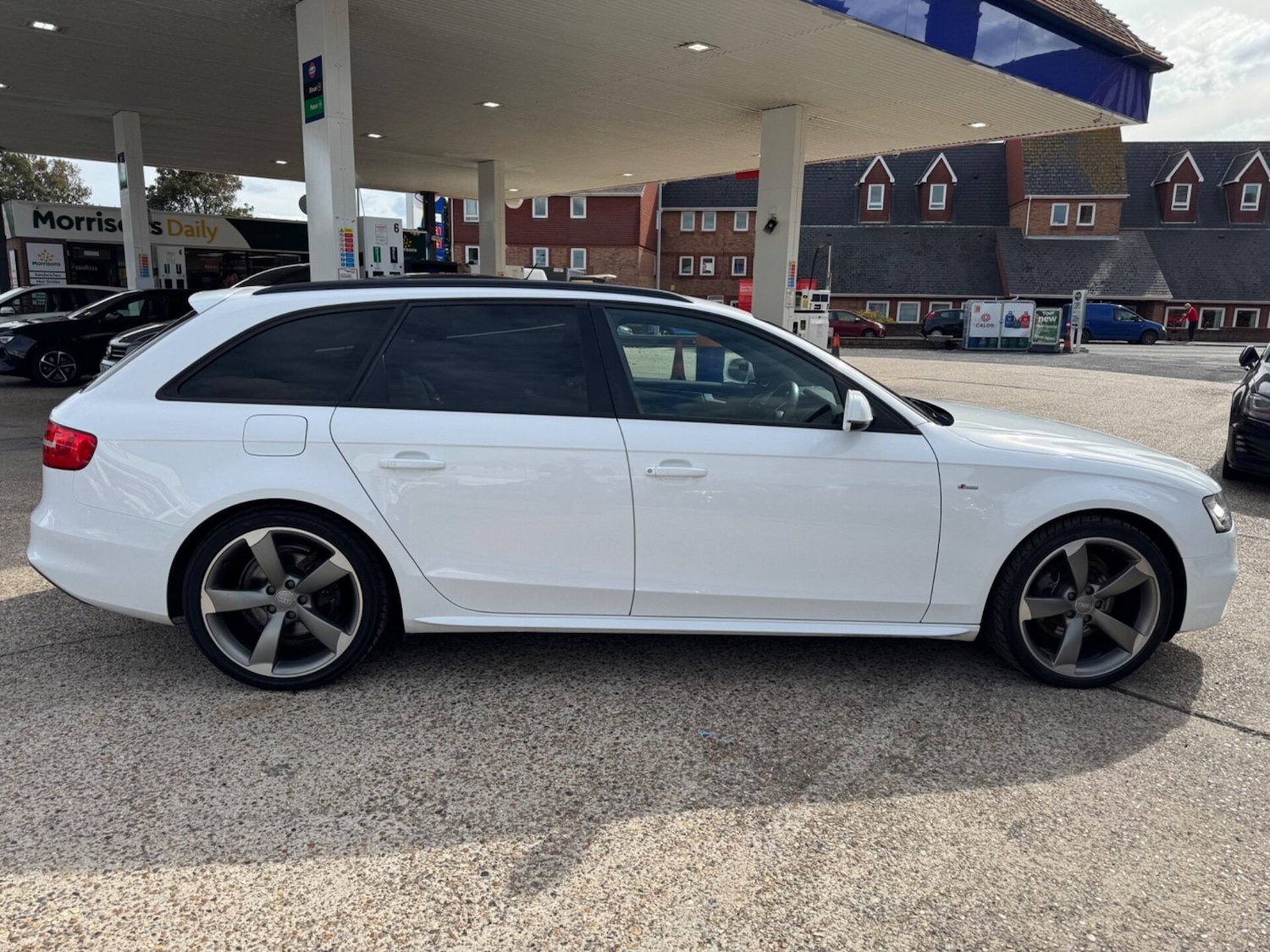 Used Audi A4 2013 for sale - 75778517: Photo 4