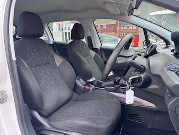 Used Peugeot 2008 2016 for sale - 78746737: Photo