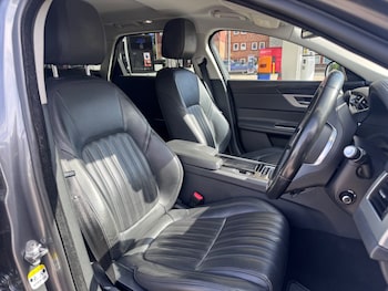 Used Jaguar XF 2017 for sale - 78513233: Photo